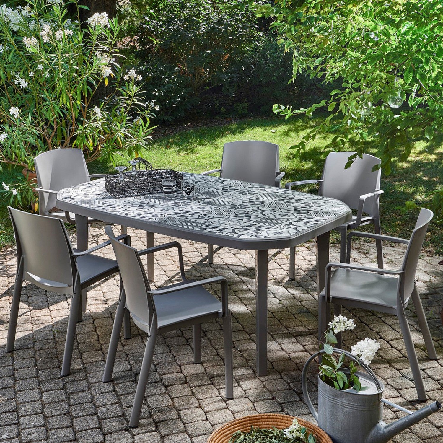 #color_Platinum Gray