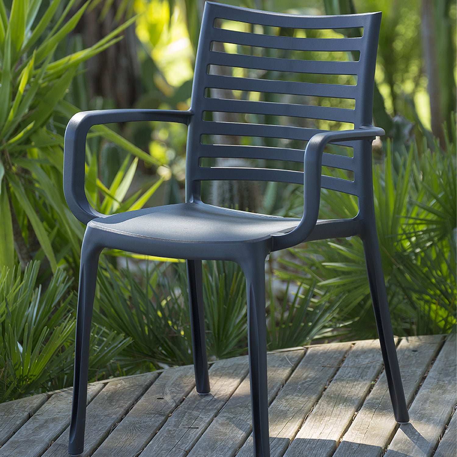 Lot table Greggia 220 x 95 cm + 8 chaises + 2 fauteuils Sunday