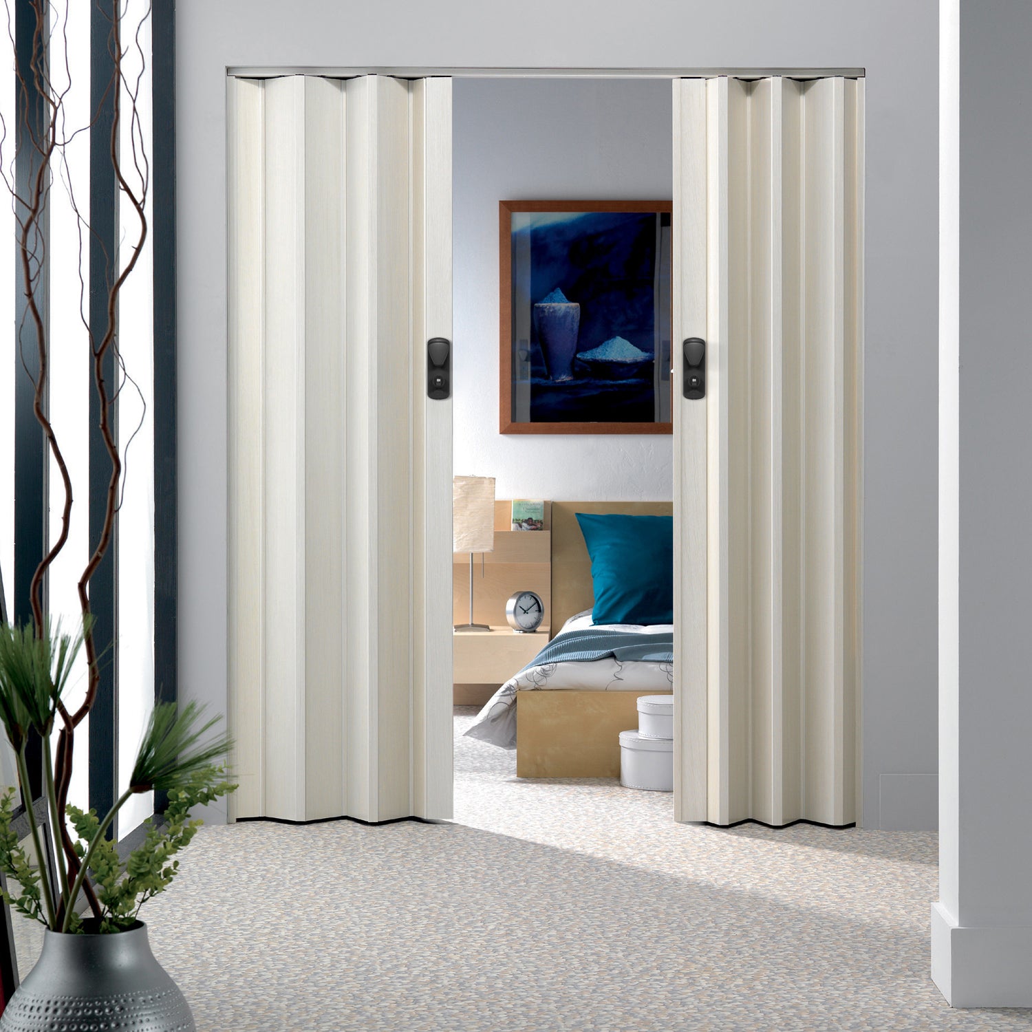 Axia folding door, PVC interior folding door - Grosfillex