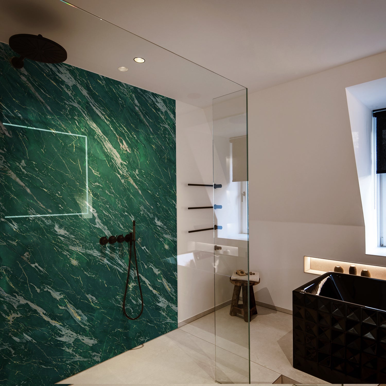 3D cladding in glossy green marble