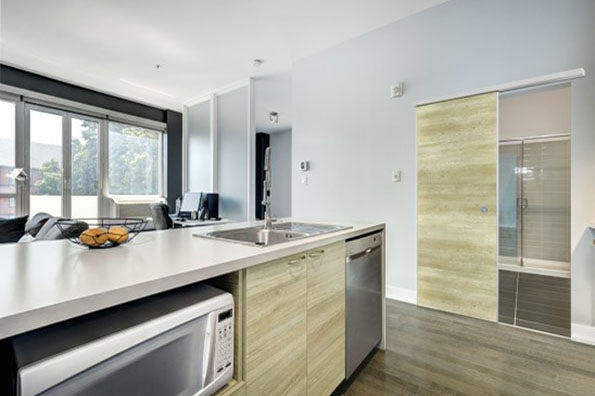 A sliding door that is easy to install yourself!