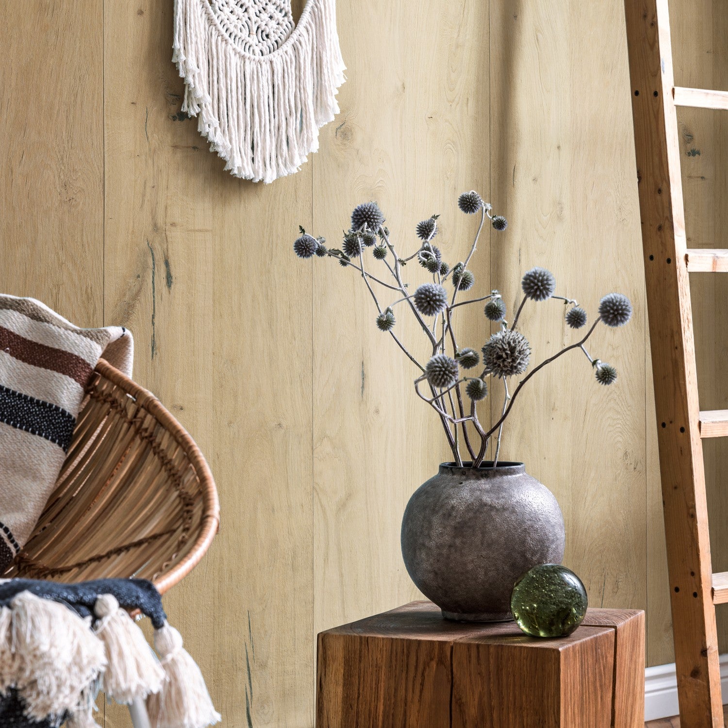 3D cladding in antique light oak