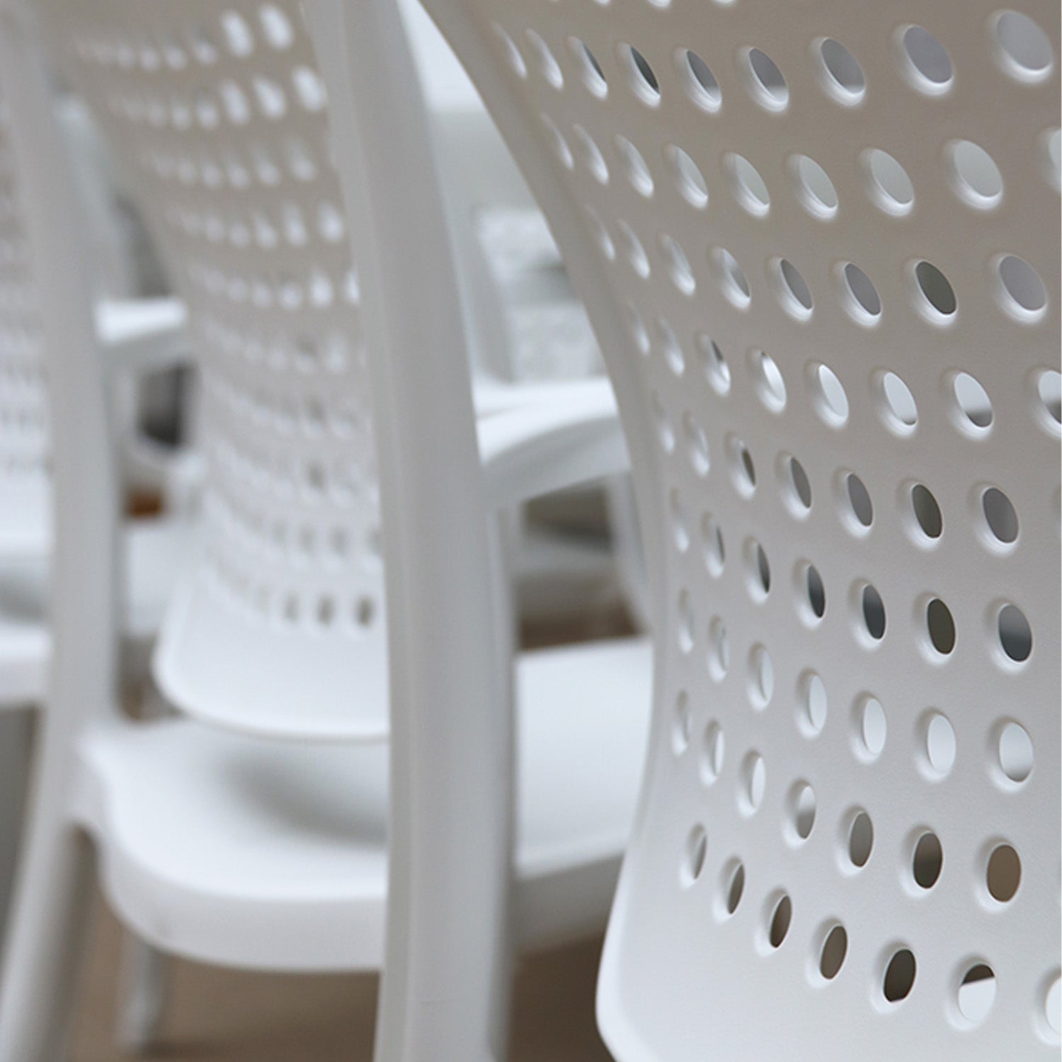 #color_Glacier white