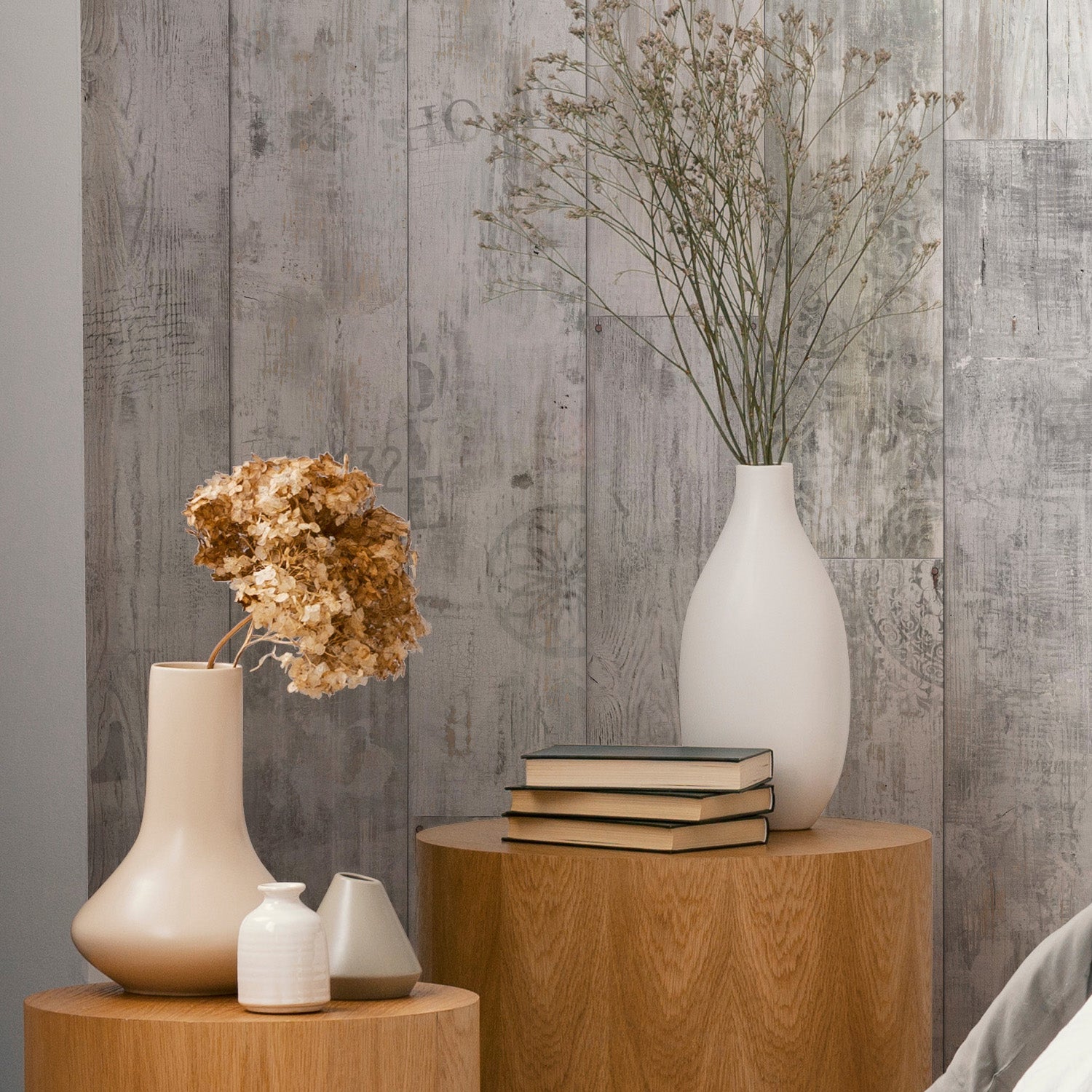 #color_White graphic